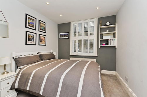 Photo 17 - Fantastic 2bed Flat With Private Roof Terrace