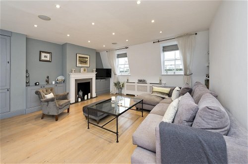 Photo 1 - Fantastic 2bed Flat With Private Roof Terrace