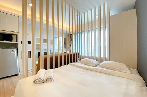 Foto 1 - Elegant And Comfortable Studio At Tamansari The Hive Apartment