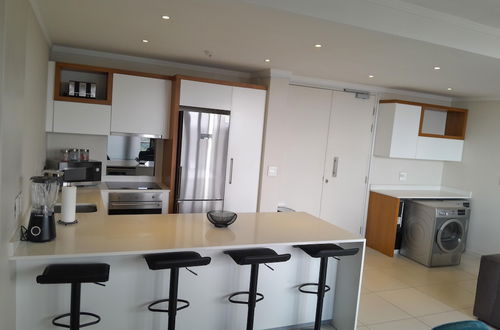 Photo 13 - Sandton Smart Apartment Eighteen