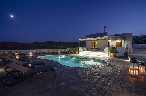 Foto 63 - Naxos Secret Paradise Villa With Private Pool