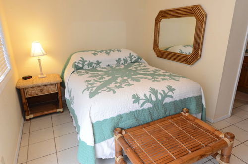 Photo 3 - Waimanalo Beach Cottages