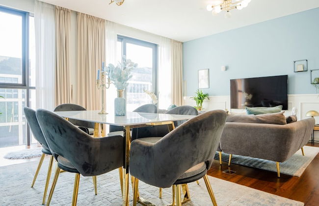 Aya - Awe-inspiring 2BR in City Walk with Balcony - Foto 16