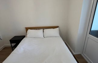 Photo 2 - 1BD Flat With Patio - 5 min to London City Airport