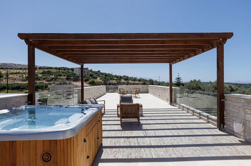 Foto 5 - Mandana Villa - With Private Pool Jacuzzi