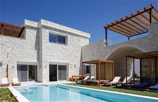 Foto 1 - Mandana Villa - With Private Pool Jacuzzi