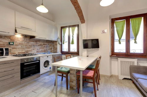 Foto 13 - Corno 7 in Firenze With 2 Bedrooms and 1 Bathrooms