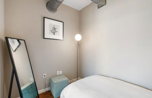 Plano Comfy 2BD 1 5BA Apartment - Photo 8