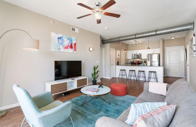 Plano Comfy 2BD 1 5BA Apartment - Photo 1