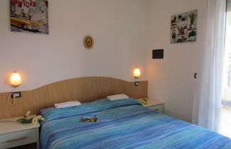 Photo 2 - Flat With Large Terrace in Bibione - Beahost