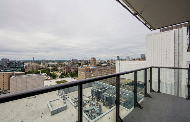 Altitude Suites Bay Street by Teristo Group - Photo 66