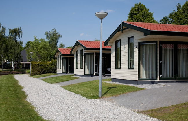 Well Furnished Mobile Home with Dishwasher near Water - Foto 32