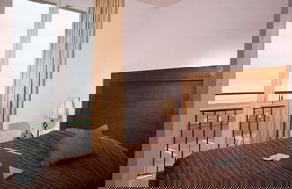 Foto 3 - Comfortably Furnished Apartment With a sea View