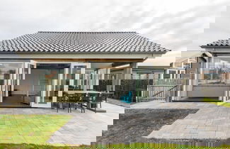 Foto 1 - Holiday Home Near the Town Center of Renesse