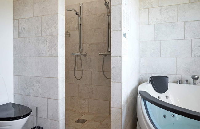 8 Person Holiday Home in Hasle - Foto 14