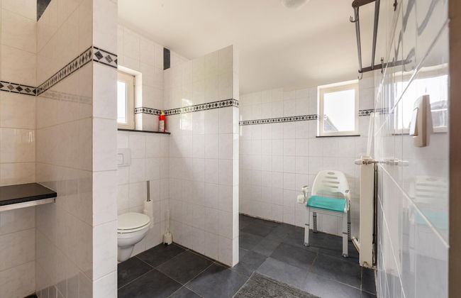 Comfortable Group Home With Large Garden - Foto 16