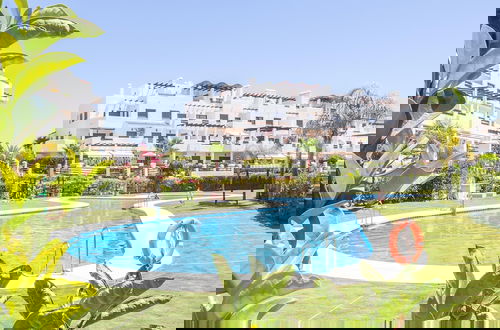 Foto 1 - Sunset Golf Groundfloor Shared Pool