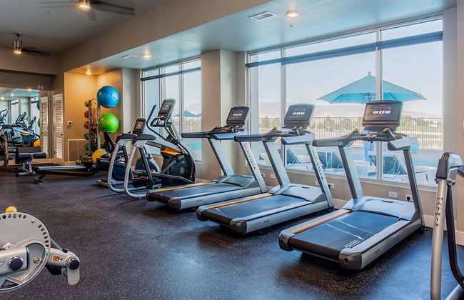 Designer Apt With Jacuzzi Sky Lounge Gym Access - Foto 35
