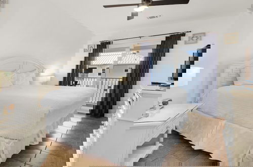 Foto 49 - Beachside Villas - Minutes to The Beach - Ground Floor - Pools & Tennis