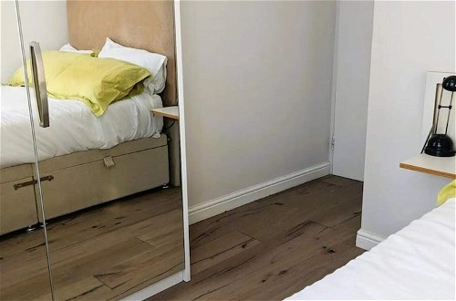 Foto 2 - Bright 1 Bed Flat in West Hampstead With Balcony