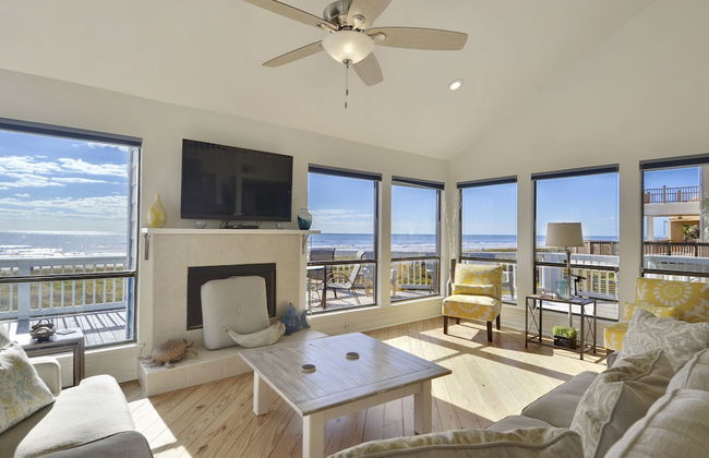 By the Sea - Foto 19