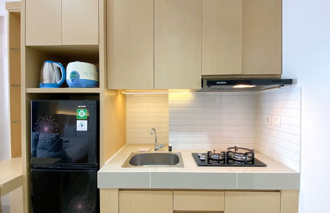Comfort And Simply Design Studio At Vasanta Innopark Apartment - Foto 13