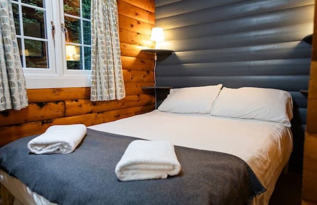 Rural 3 Bed Log Cabin Getaway - Foto 10
