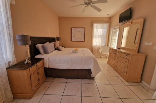 Photo 19 - Beautiful 5 Bed Villa in Orlando