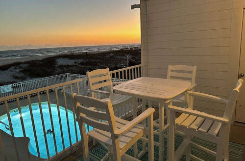 Photo 13 - Gulf Shores Duplex Beachfront Pool -4bd