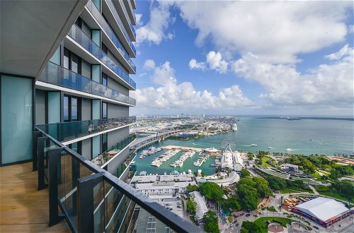 Foto 9 - Stunning Apt in Biscayne with Bay Views