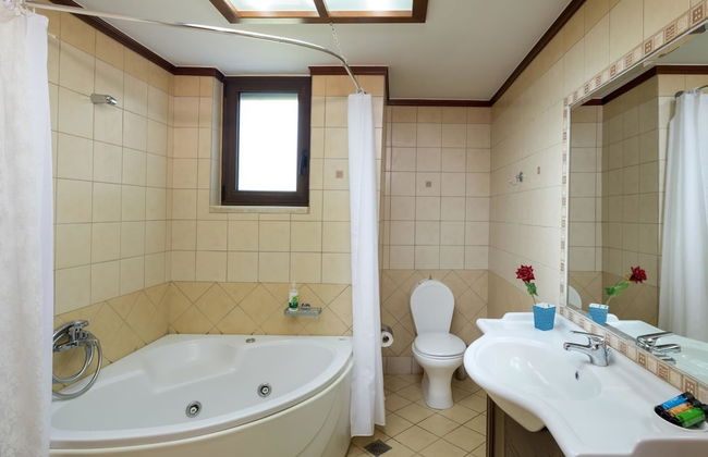 Villa in Tavronitis With Pool & Stunning Views - Foto 14