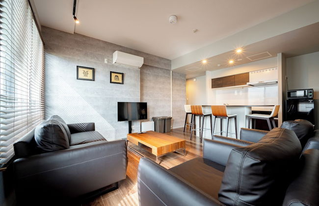 Minn Chitose - Photo 12