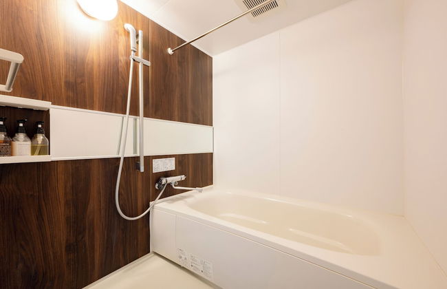 Minn Chitose - Photo 39