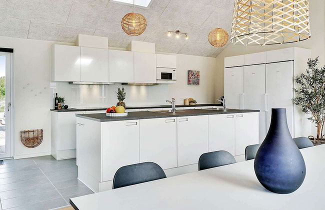 24 Person Holiday Home in Grenaa - Foto 9