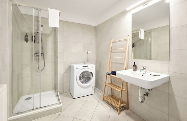 Honest SMICHOV - Foto 59