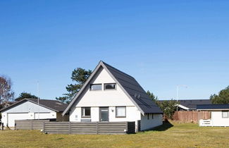 Foto 1 - 8 Person Holiday Home in Glesborg