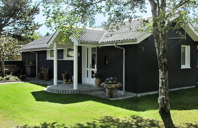 Elegant Holiday Home in Jerup near Sea - Photo 15