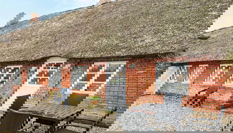 Photo 1 - 6 Person Holiday Home in Hojer