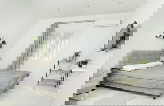 Photo 2 - Bubbles Apartment- At002