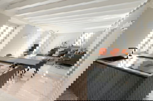 Foto 9 - Luxury Lenno Apartment by My Villa Collection