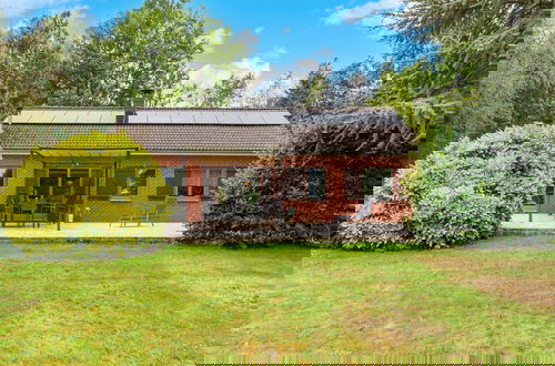 Foto 38 - Stunning Holiday Home for 5 Adults in Recht