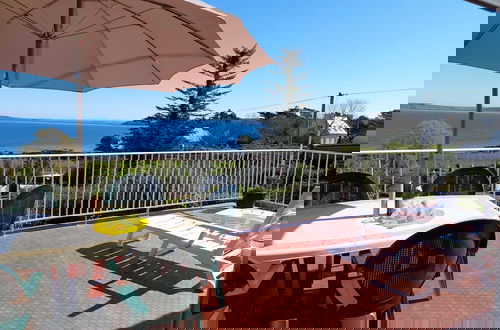 Foto 13 - Holiday Home With Fantastic sea Views on the Crozon Peninsula