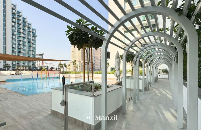 1BR Apt Near Downtown Dubai Pool Skyline Views - Photo 21