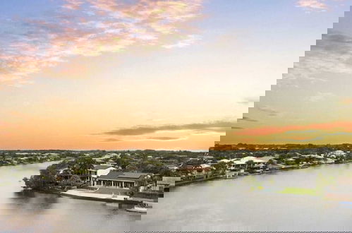 Photo 11 - Broadwater and Saltwater on the Peninsula.