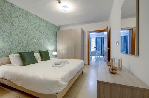 Photo 3 - Sliema Tigne Suites