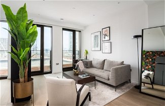 Foto 1 - Immaculate New Studio Apartment in Canary Wharf