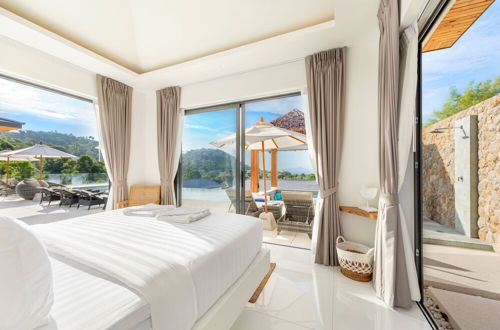 Foto 30 - Beautiful 4 Bedroom Luxury Villa with Sea Views - KBR2