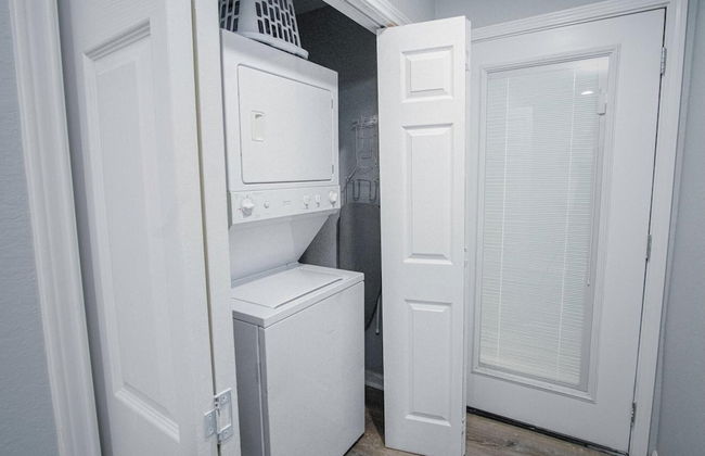 Exceptional 5BR So Close to Riverwalk and Downtown - Photo 6