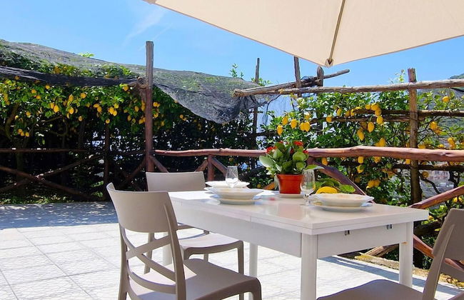 Villa in Lemon Grove With Sea Views & Sea Breeze - Photo 32