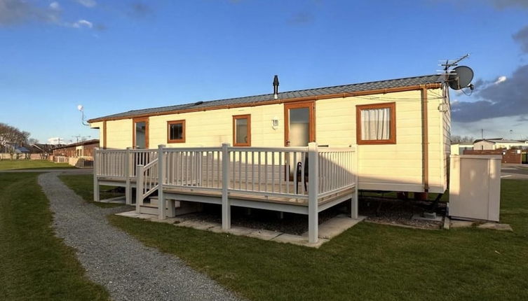 Photo 1 - Stunning 4-bed Caravan in Mablethorpe Sleeps 10